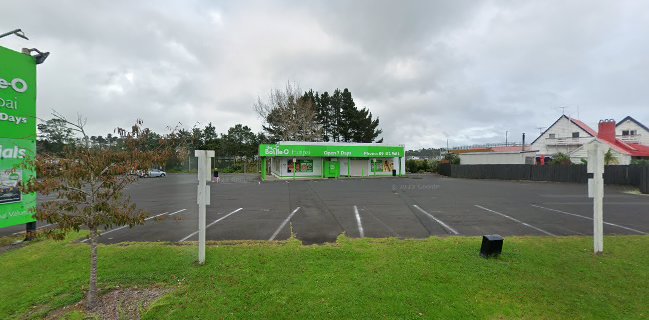 The Bottle-O Huapai - Hospitality and gastronomy