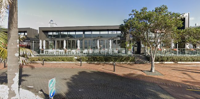 Regatta Bar And Eatery