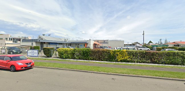 Levin Cosmopolitan Club