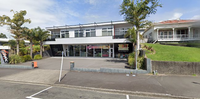 Weirdoughs - New Plymouth